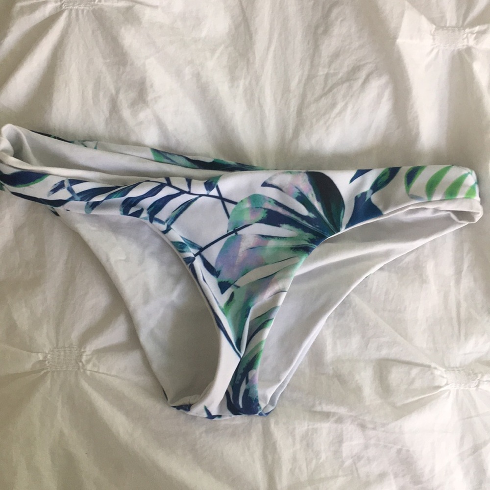 L*space reversible bikini bottom small